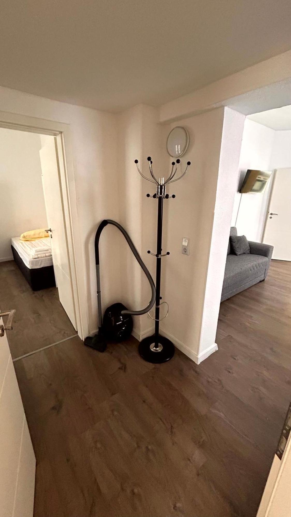 Modernes Apartment Mit 2 Schlafzimmern Und Privatparkplatz Nahe Innenstadt Neumuenster Ngoại thất bức ảnh